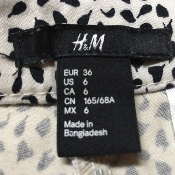 Black and White Short Shorts - Picture 2 of 3